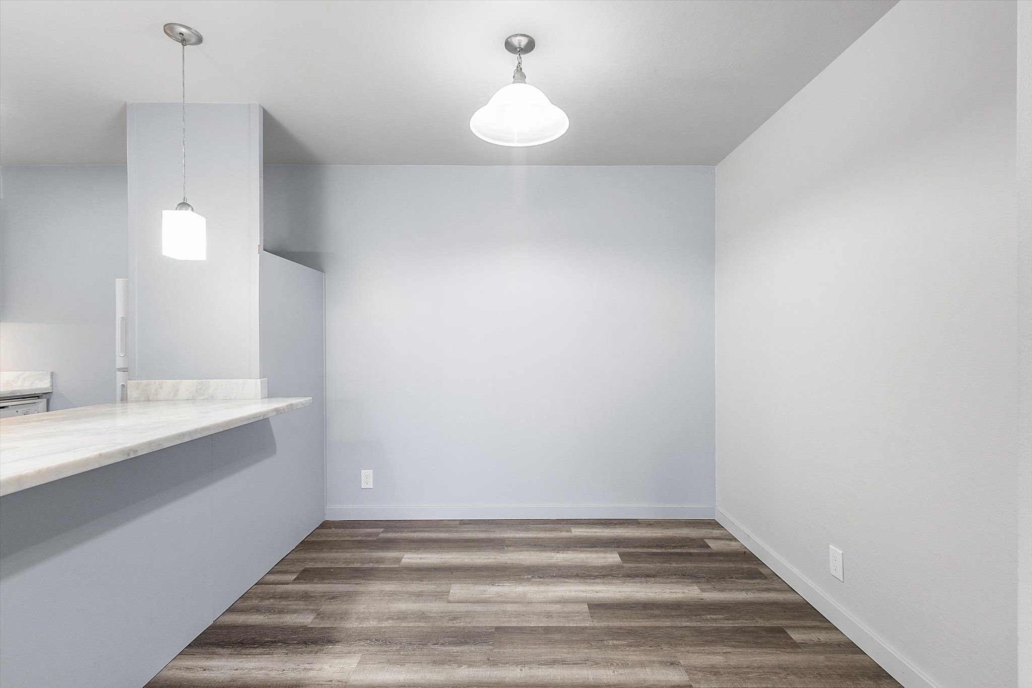 528 Merritt Ave #302